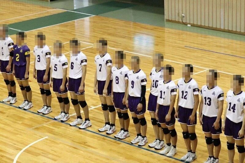 这名男性回 这名男性回